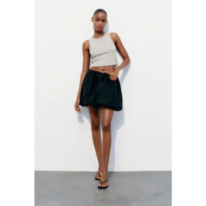 NWOT ZARA Black Bubble Mini Skirt M